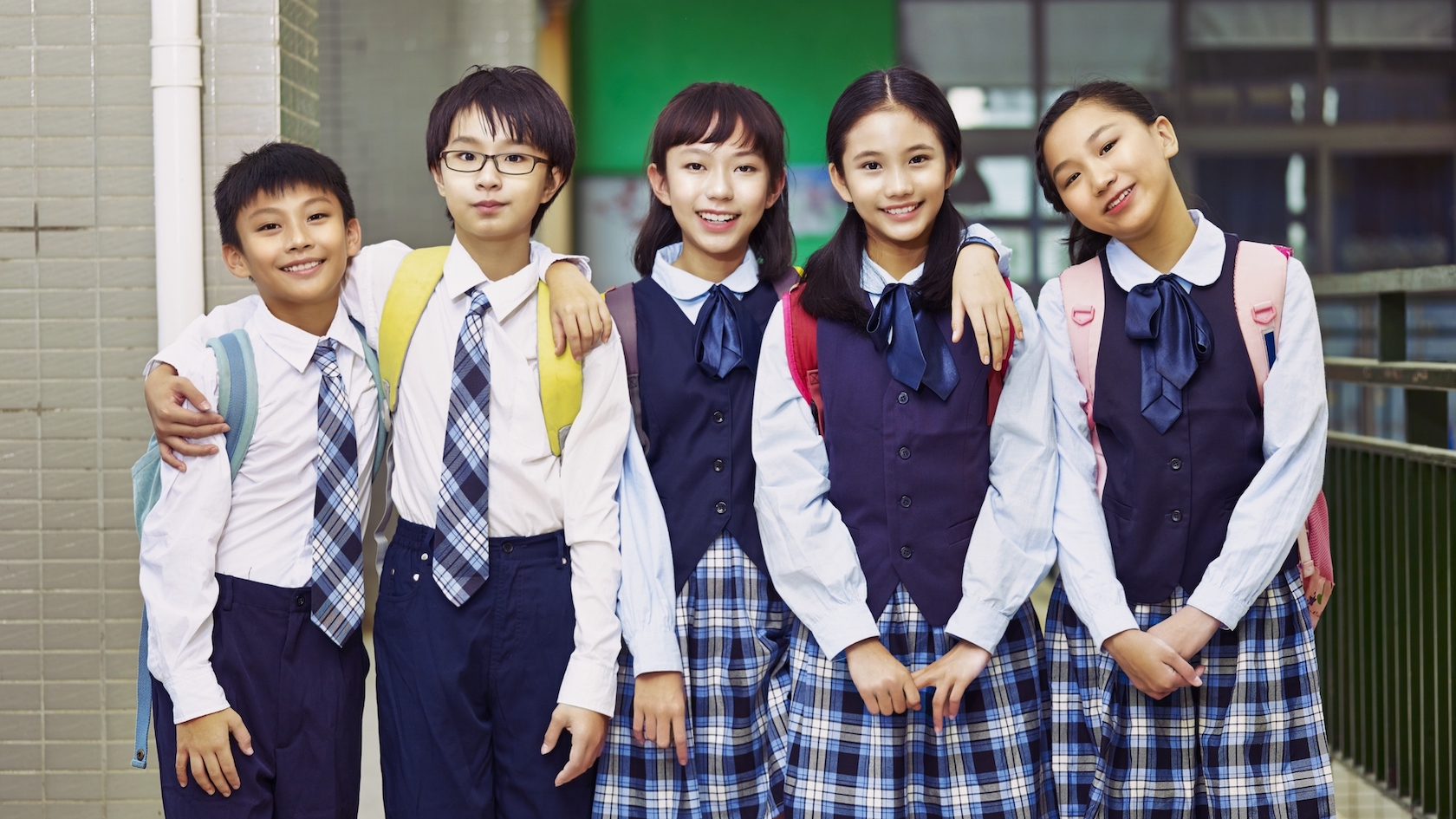 Adobe Stock 147131576. Japanese school kids.